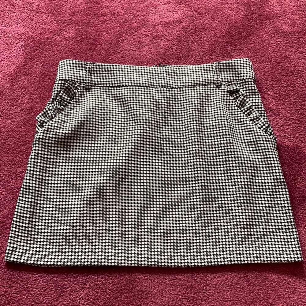 Forever 21 Houndstooth Mini Skirt